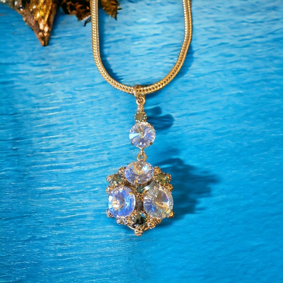 Italian Swarovski Crystal Necklace - Picture 3 of 5